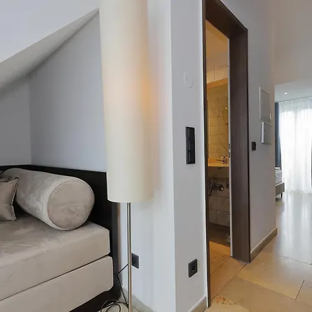 Hotel Devin Art Dusseldorf