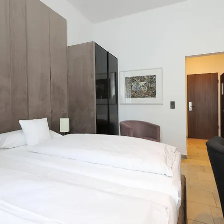 Devin Art 4* Düsseldorf