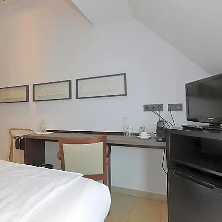 Devin Art Otel Düsseldorf