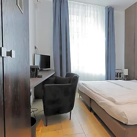 Devin Art 4* Düsseldorf