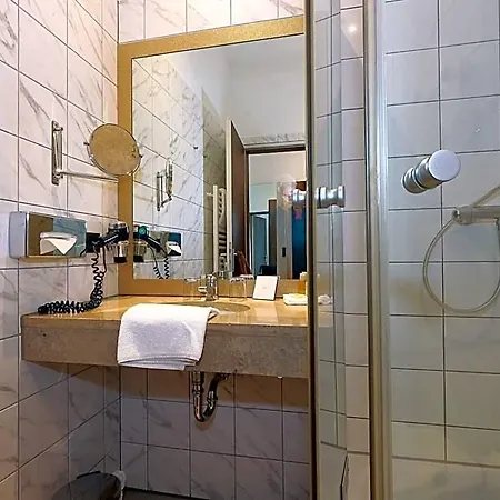 Devin Art Otel Düsseldorf