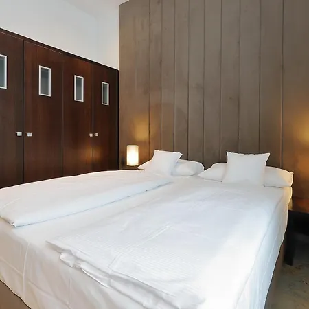 Hotel Devin Art